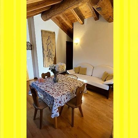 Chalet Blanc "La Mansarda" Courmayeur Exterior photo