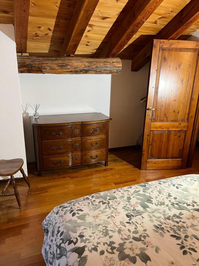 Chalet Blanc "La Mansarda" Courmayeur Exterior photo