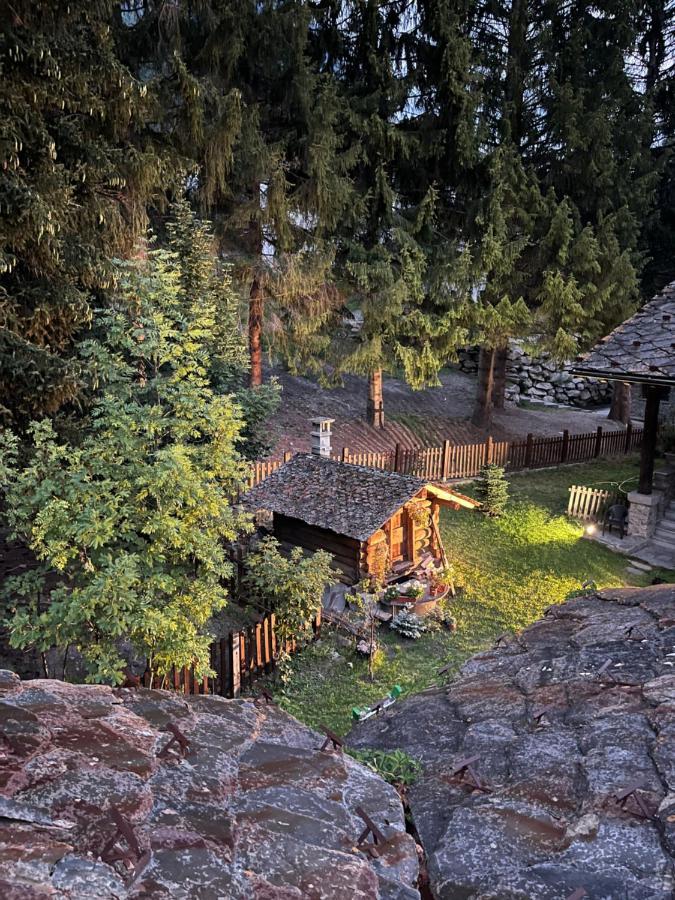 Chalet Blanc "La Mansarda" Courmayeur Exterior photo