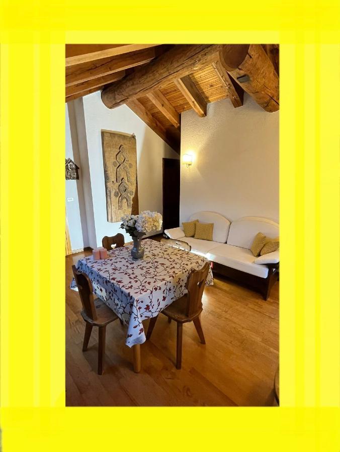 Chalet Blanc "La Mansarda" Courmayeur Exterior photo
